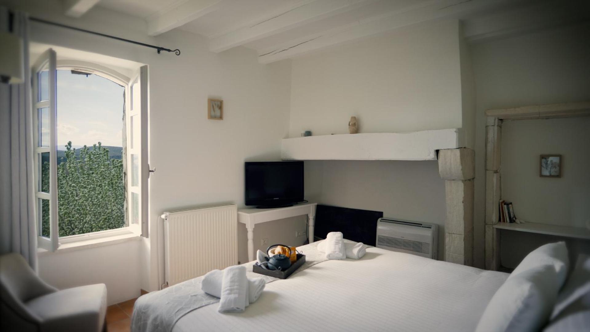 Hotel Restaurant Clos Des Sullys Montclus  외부 사진