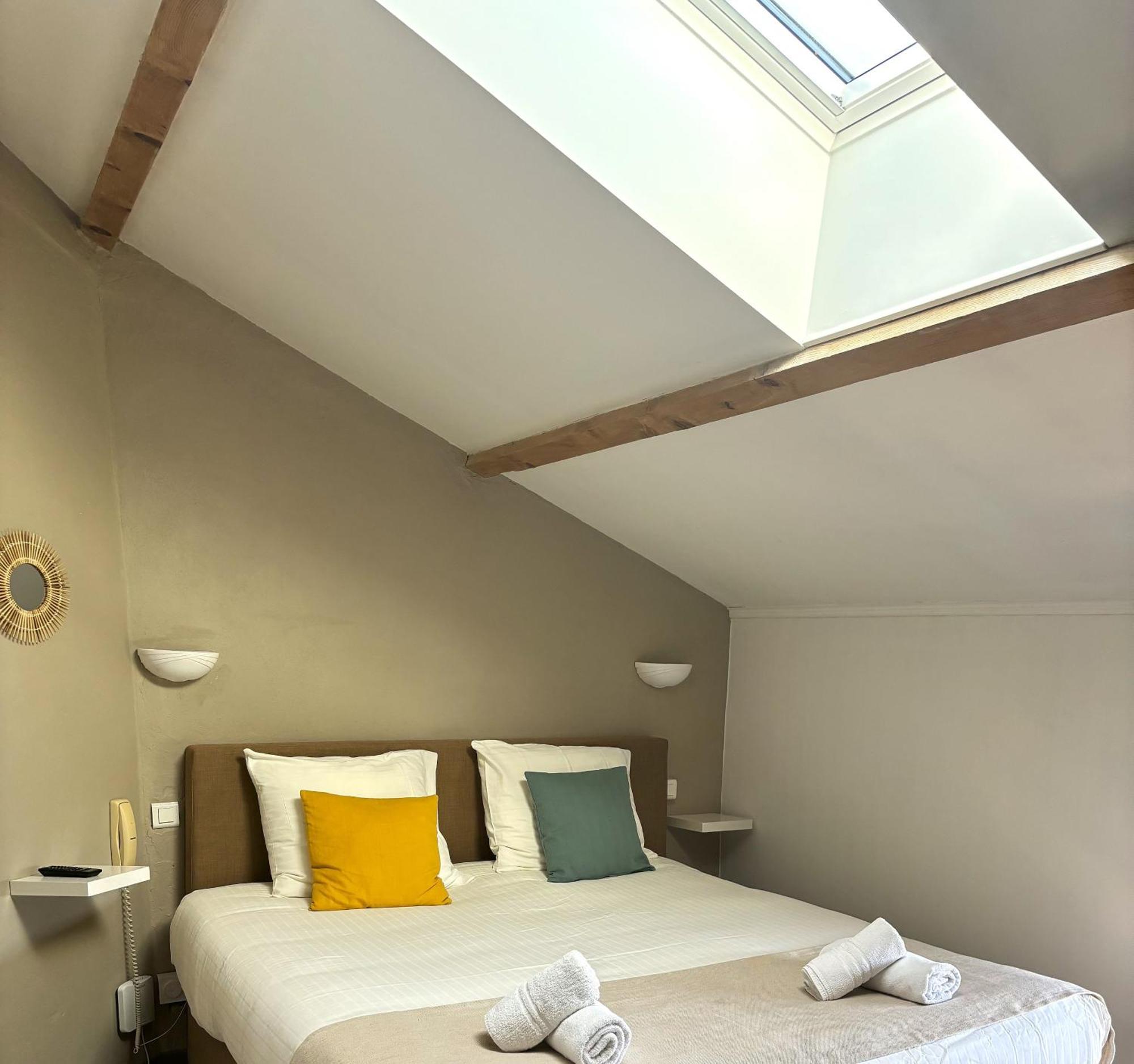 Hotel Restaurant Clos Des Sullys Montclus  외부 사진
